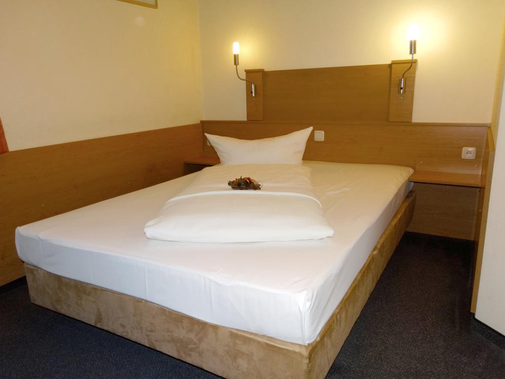 Hotel Sonne - Haus 2 อิดชไตน์ ห้อง รูปภาพ