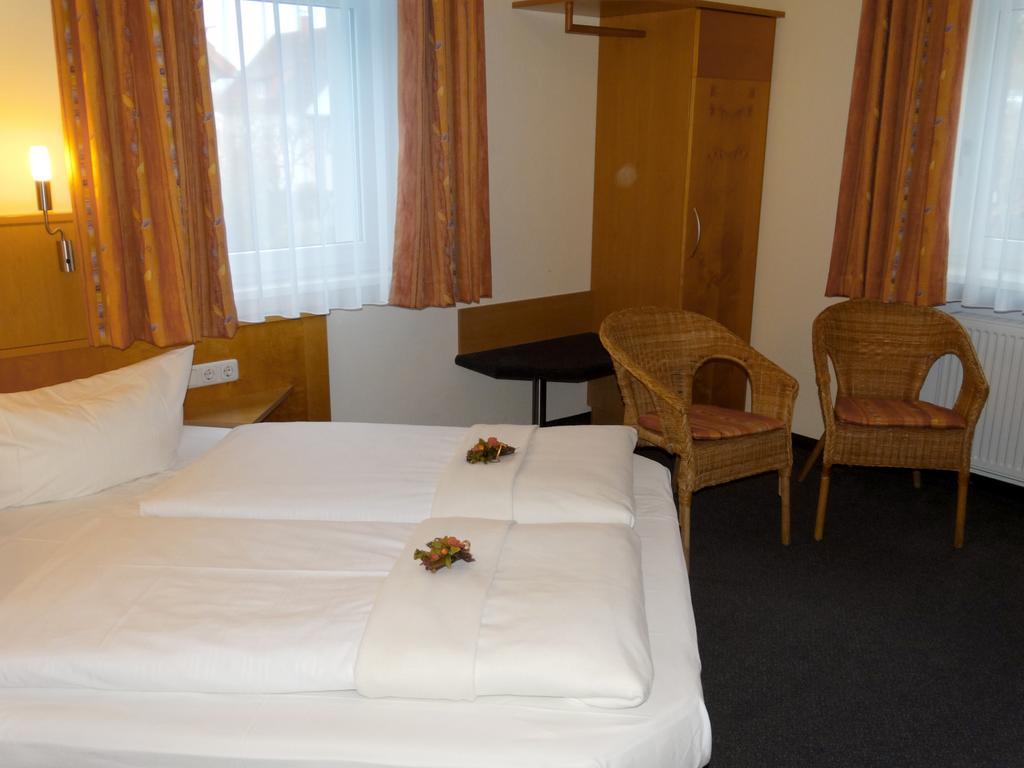 Hotel Sonne - Haus 2 อิดชไตน์ ห้อง รูปภาพ